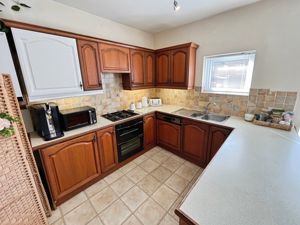 Kitchen- click for photo gallery